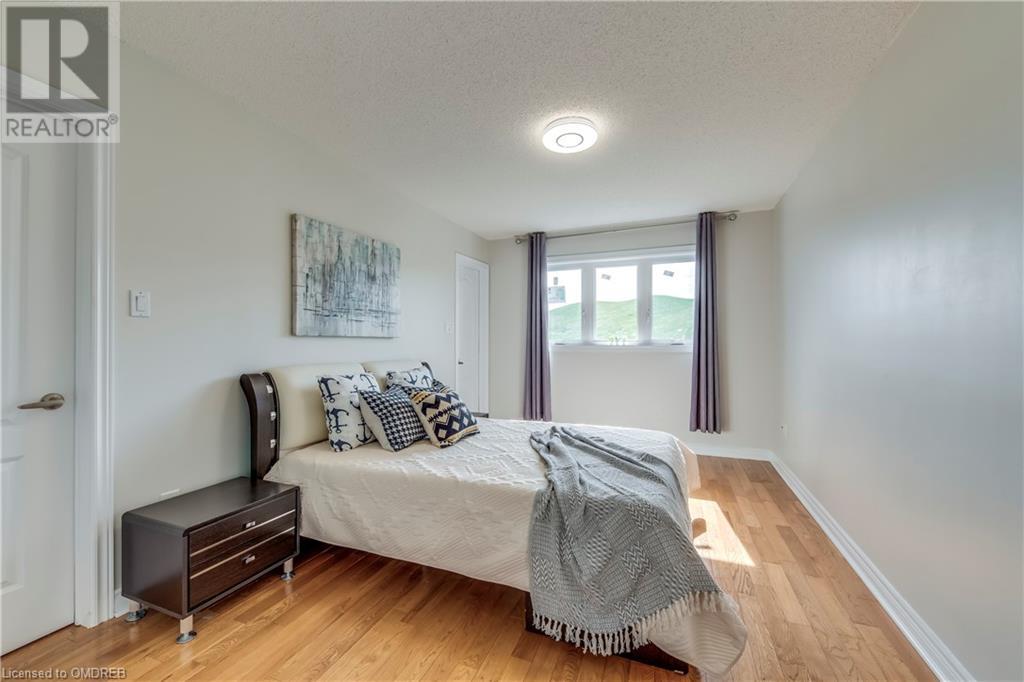 1038 Windbrook Grove, Mississauga, Ontario  L5V 2N7 - Photo 24 - 40569573