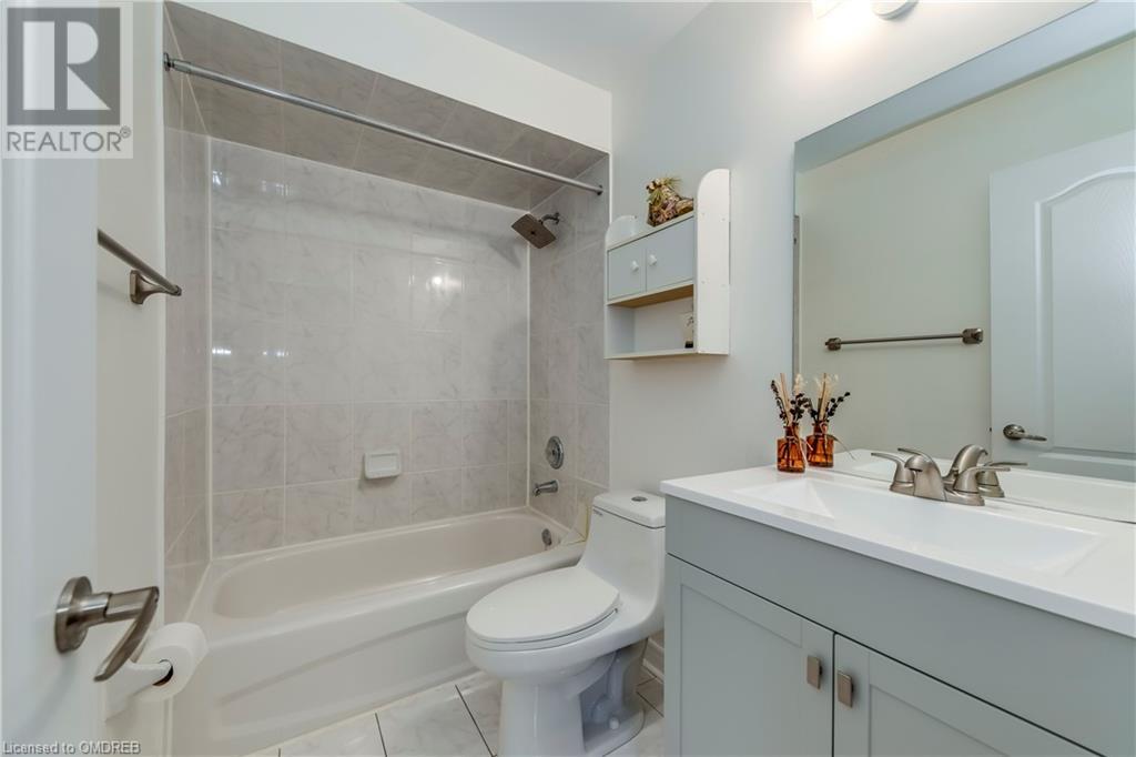 1038 Windbrook Grove, Mississauga, Ontario  L5V 2N7 - Photo 33 - 40569573