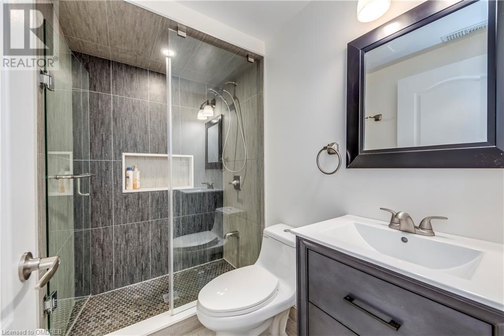 1038 Windbrook Grove, Mississauga, Ontario  L5V 2N7 - Photo 37 - 40569573