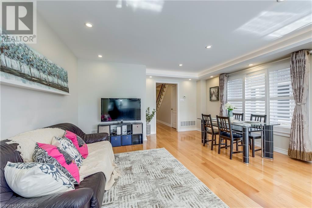 1038 Windbrook Grove, Mississauga, Ontario  L5V 2N7 - Photo 8 - 40569573