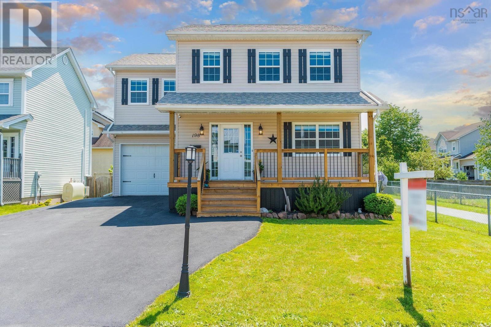198 Stanfield Avenue, Dartmouth, Nova Scotia  B2X 0A2 - Photo 1 - 202406832