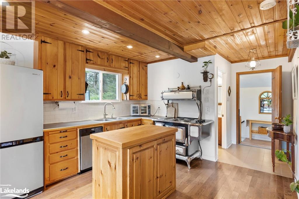 150 Balsam Chutes Road, Port Sydney, Ontario  P0B 1L0 - Photo 6 - 40569221