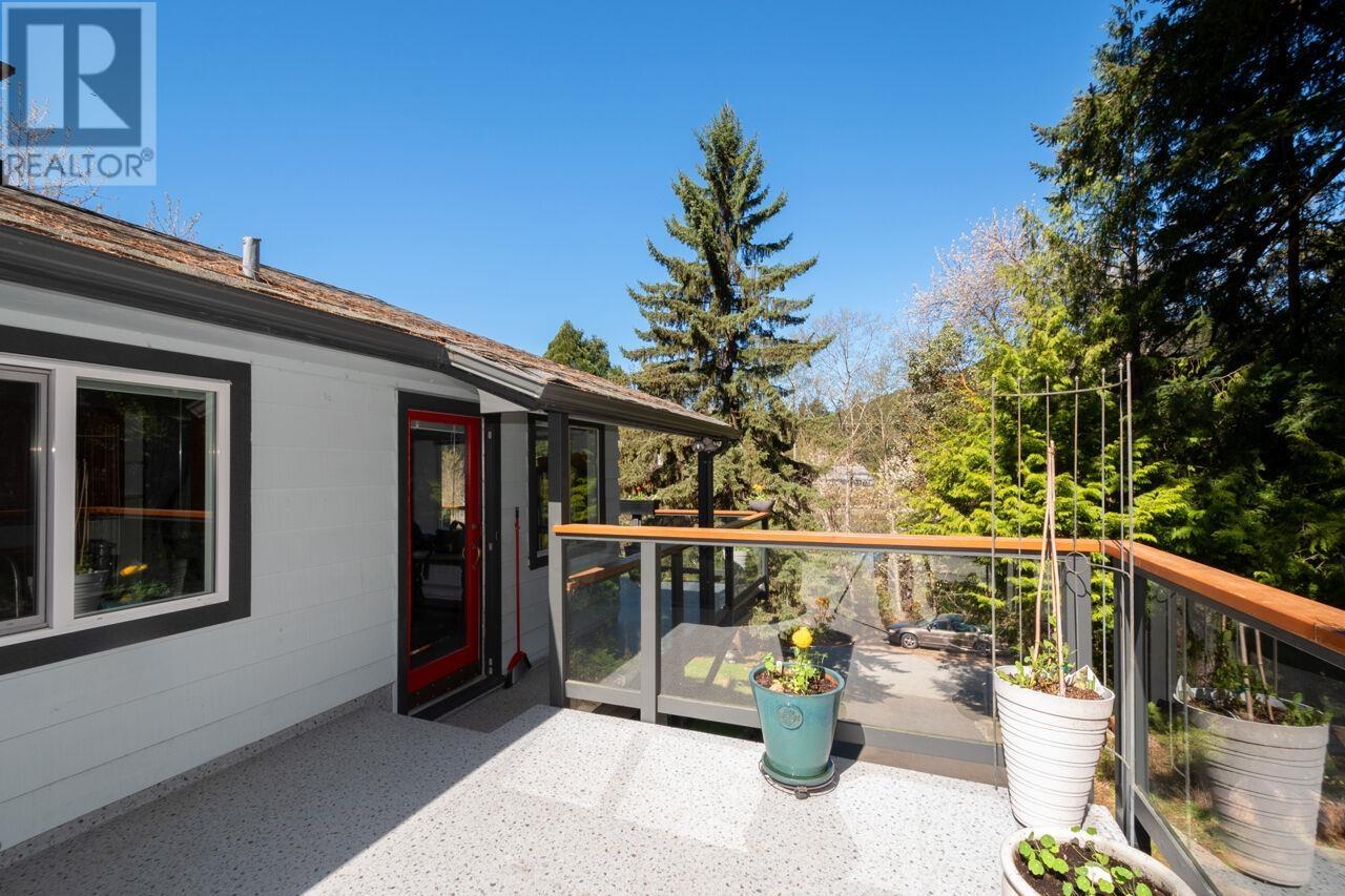 407 Cardena Drive, Bowen Island, British Columbia  V0N 1G1 - Photo 4 - R2869464