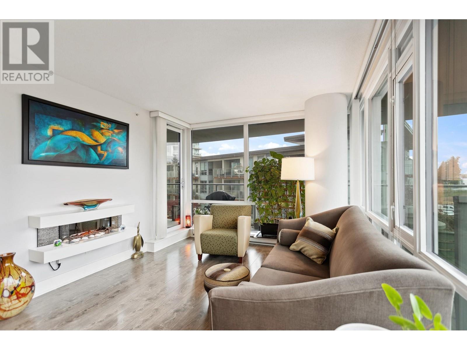 501 4189 Halifax Street, Burnaby, British Columbia  V5C 0H9 - Photo 3 - R2869492