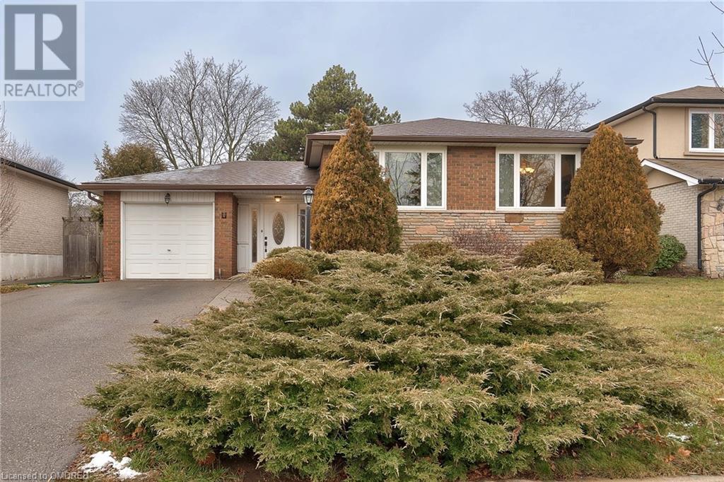 9 Miller Road, Oakville, Ontario  L6H 1J5 - Photo 2 - 40562025