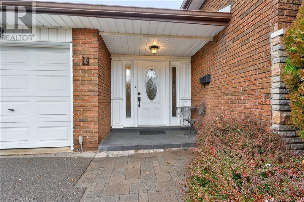 9 Miller Road, Oakville, Ontario  L6H 1J5 - Photo 4 - 40562025