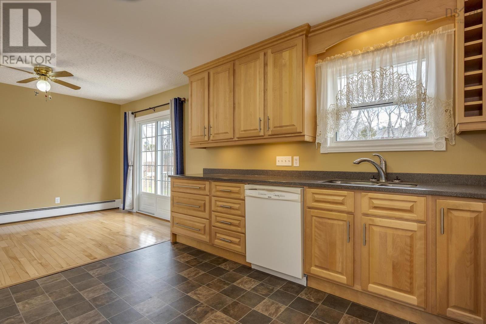93 Aspen Crescent, Lower Sackville, Nova Scotia  B4C 1C9 - Photo 12 - 202406847