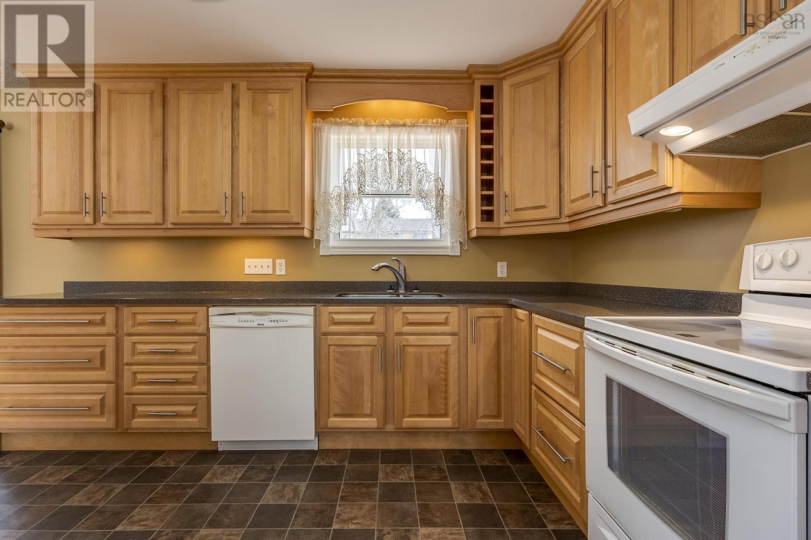 93 Aspen Crescent, Lower Sackville, Nova Scotia  B4C 1C9 - Photo 13 - 202406847