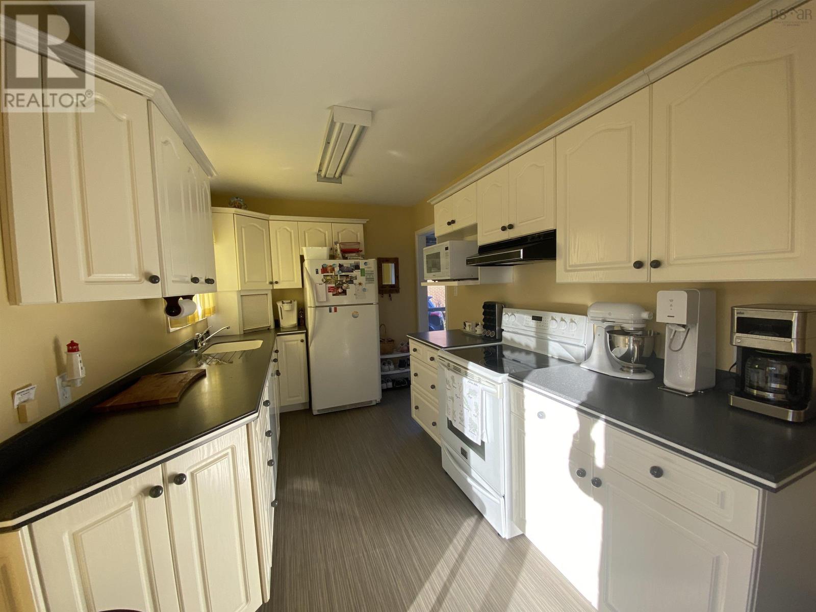 400 Brookside Avenue, New Glasgow, Nova Scotia  B2H 3G1 - Photo 6 - 202406850