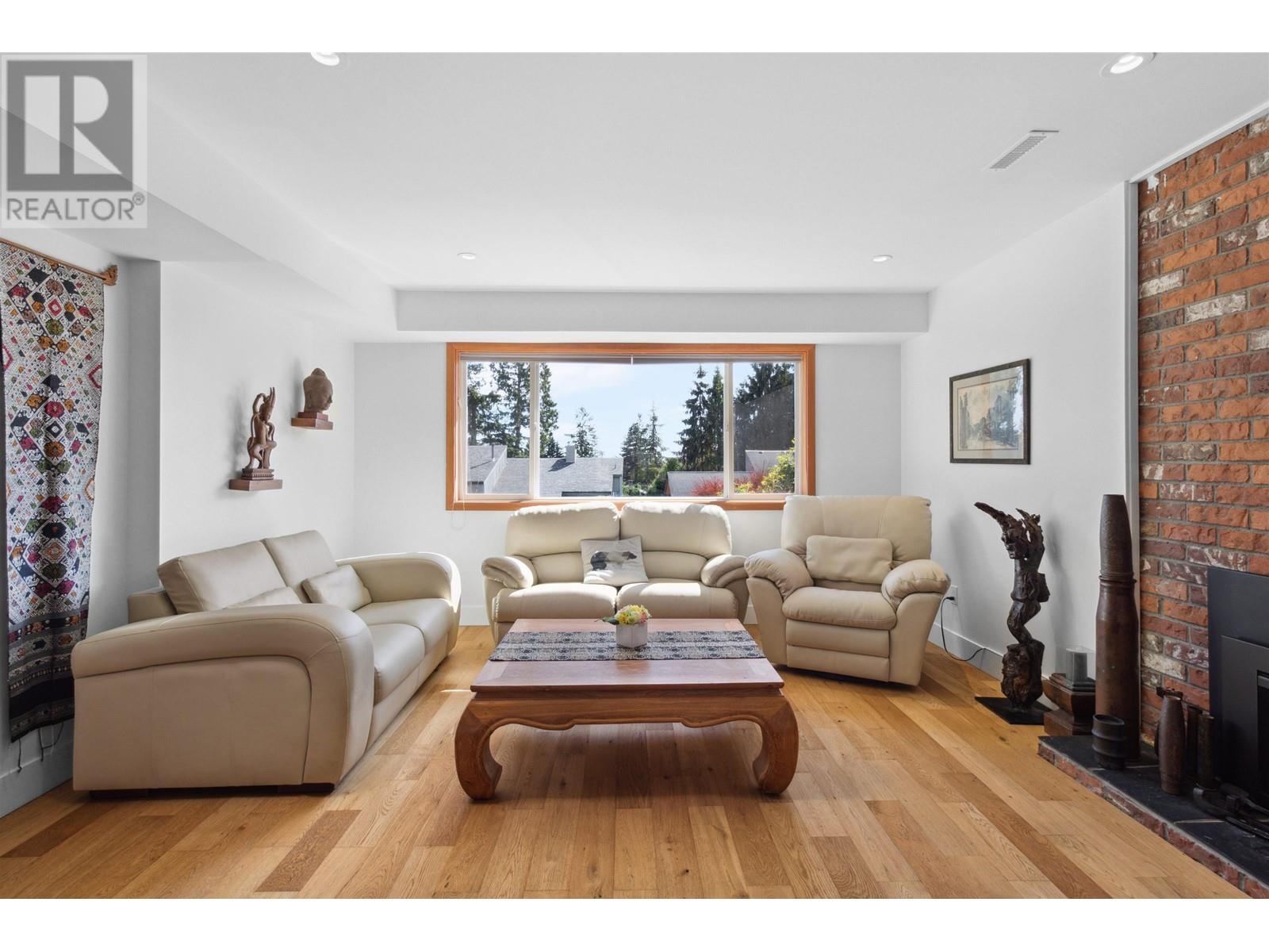 2556 Shelley Road, North Vancouver, British Columbia  V7H 1J9 - Photo 3 - R2869493