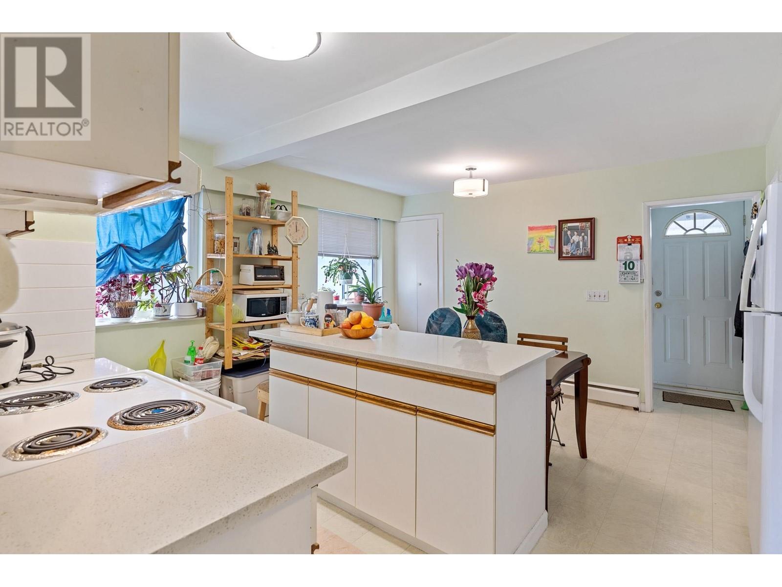2258 Napier Street, Vancouver, British Columbia  V5L 2P2 - Photo 10 - R2869559