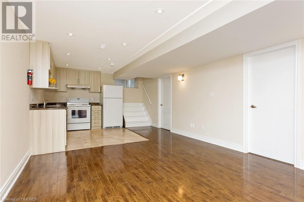 355 Mccartney Crescent Unit# Bsmt, Milton, Ontario  L9T 0B3 - Photo 5 - 40570129