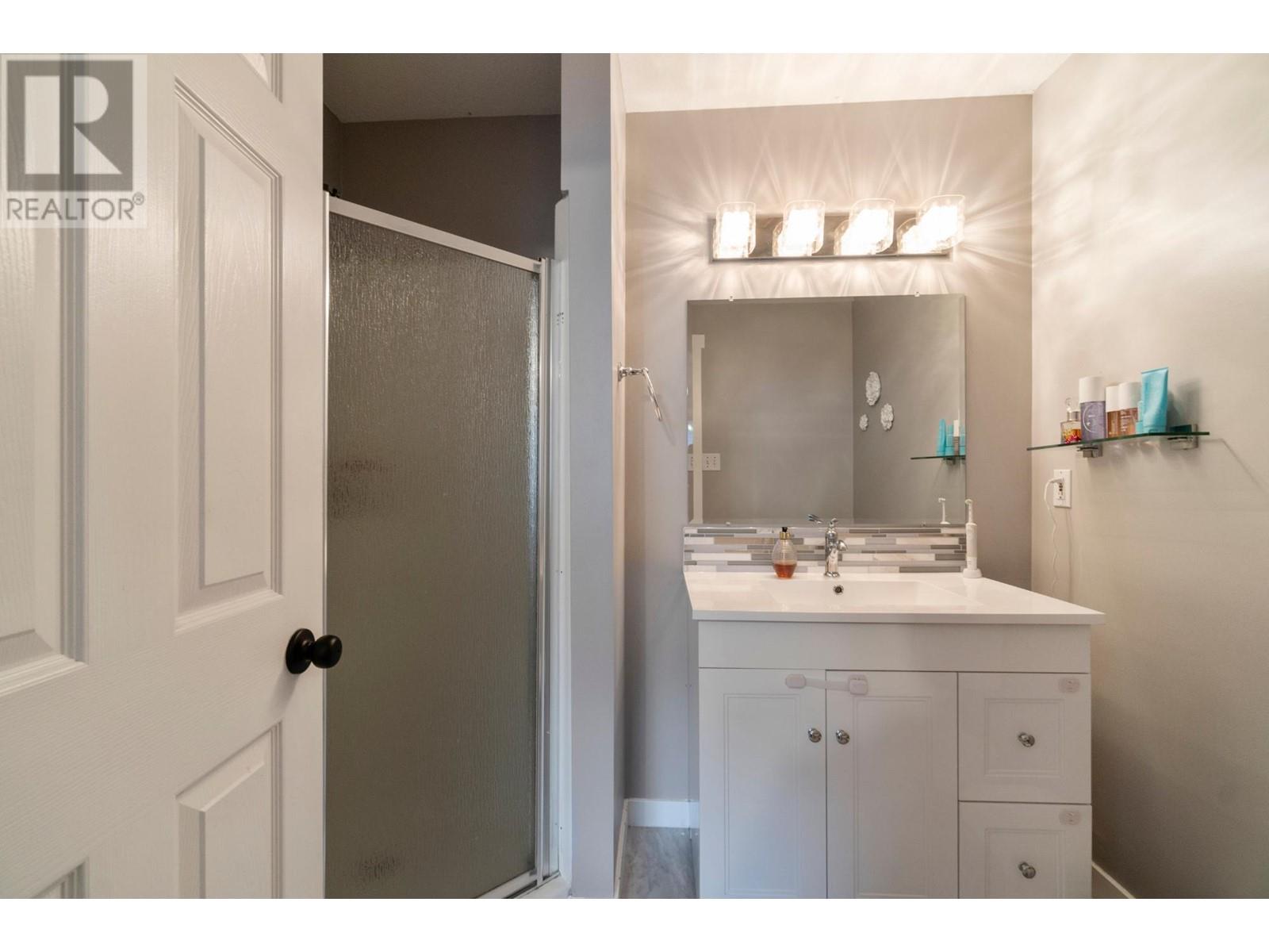 3-233 Brooke Drive, Chase, British Columbia  V0E 1M0 - Photo 31 - 177734