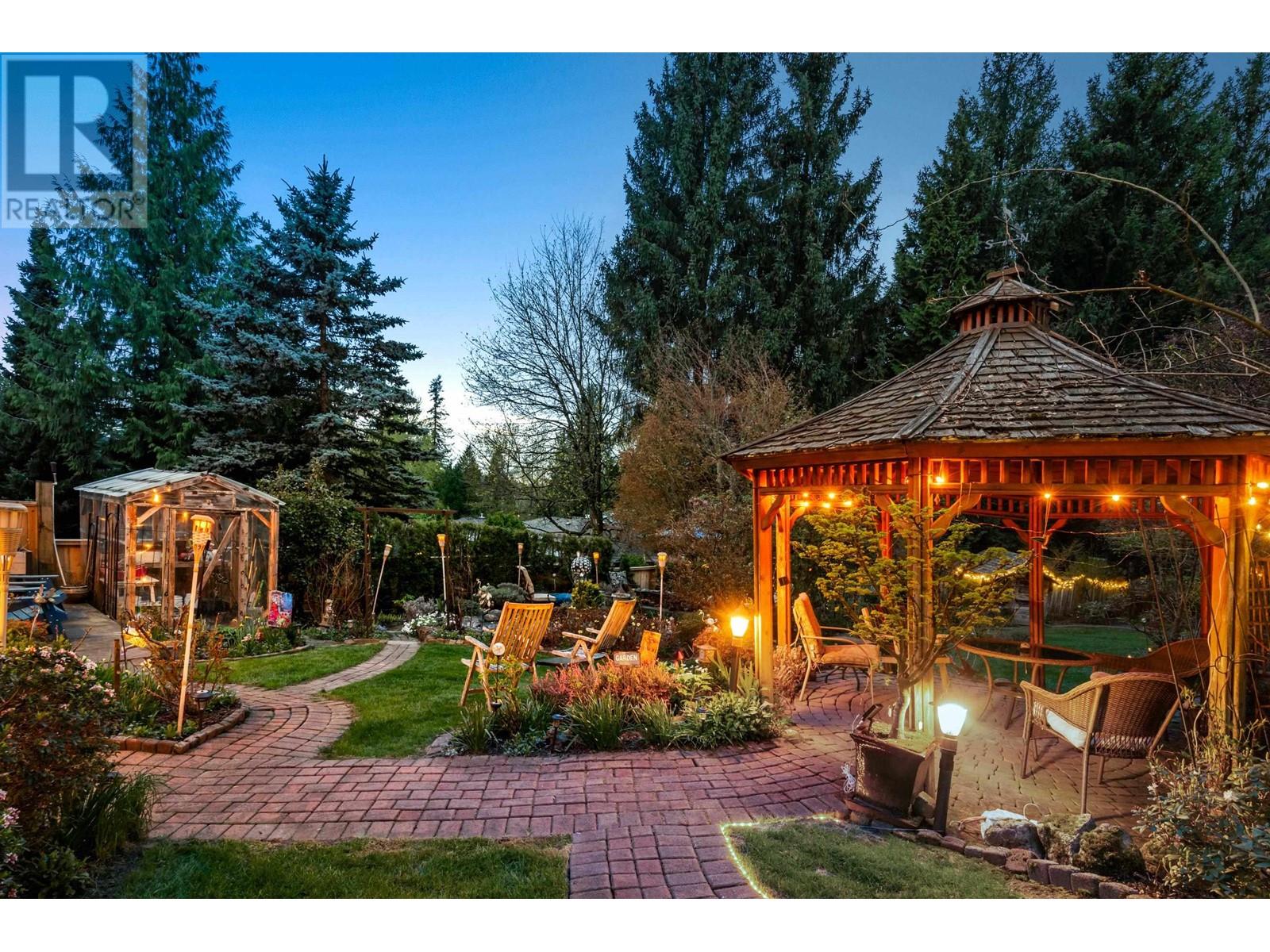 43 Wildwood Drive, Port Moody, British Columbia  V3H 4M6 - Photo 32 - R2867349