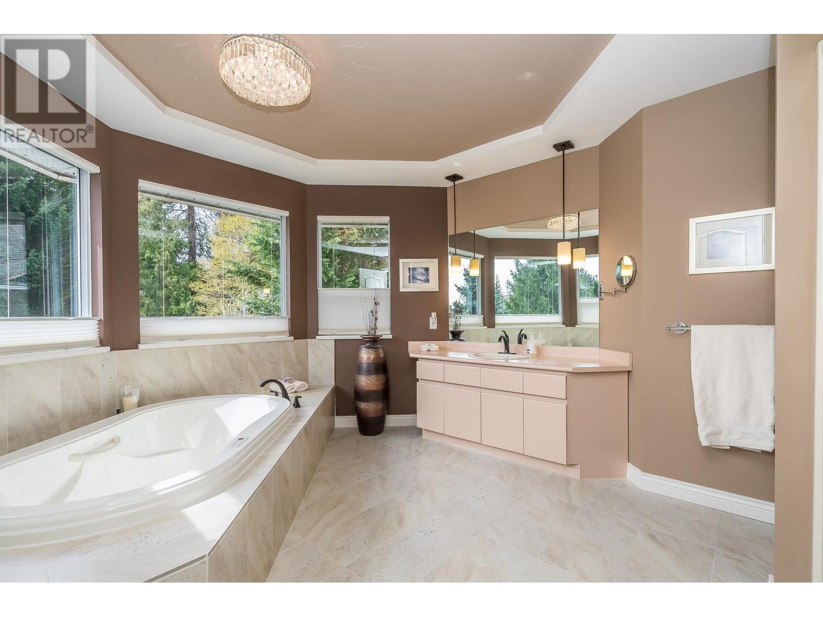 43 Wildwood Drive, Port Moody, British Columbia  V3H 4M6 - Photo 19 - R2867349