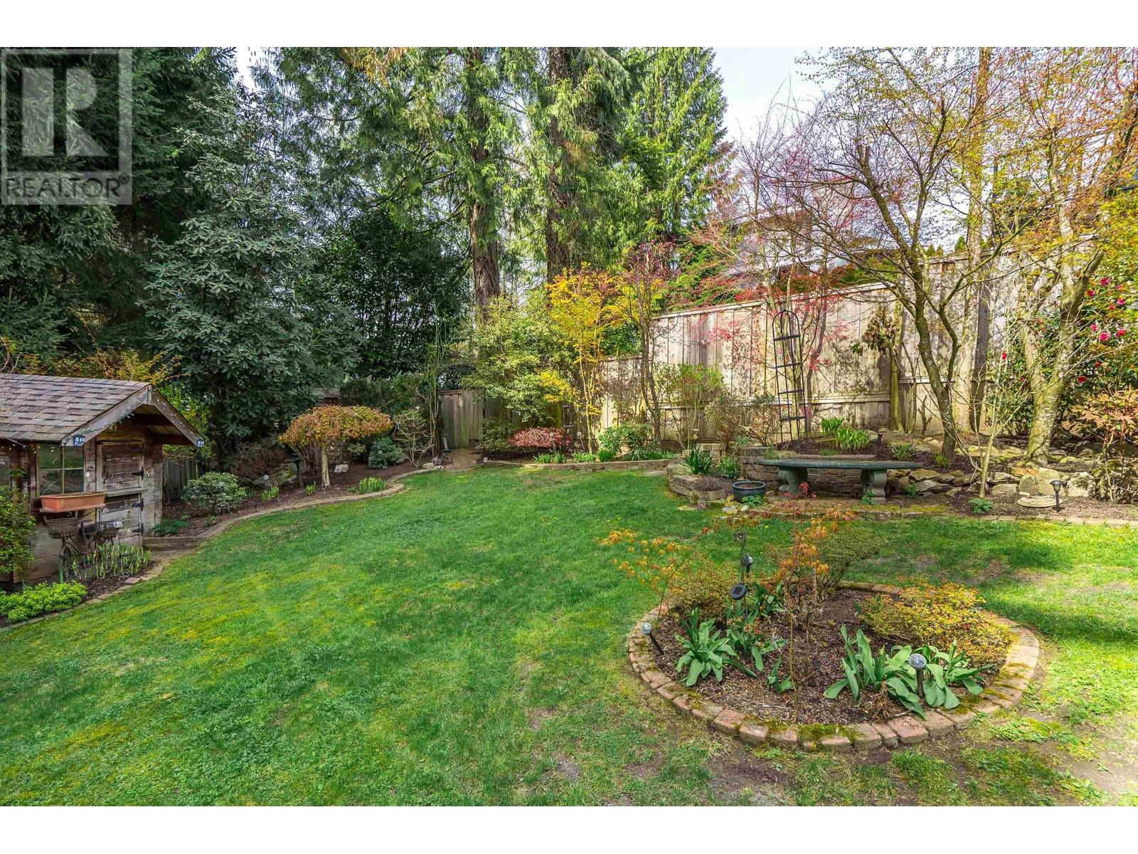 43 Wildwood Drive, Port Moody, British Columbia  V3H 4M6 - Photo 37 - R2867349