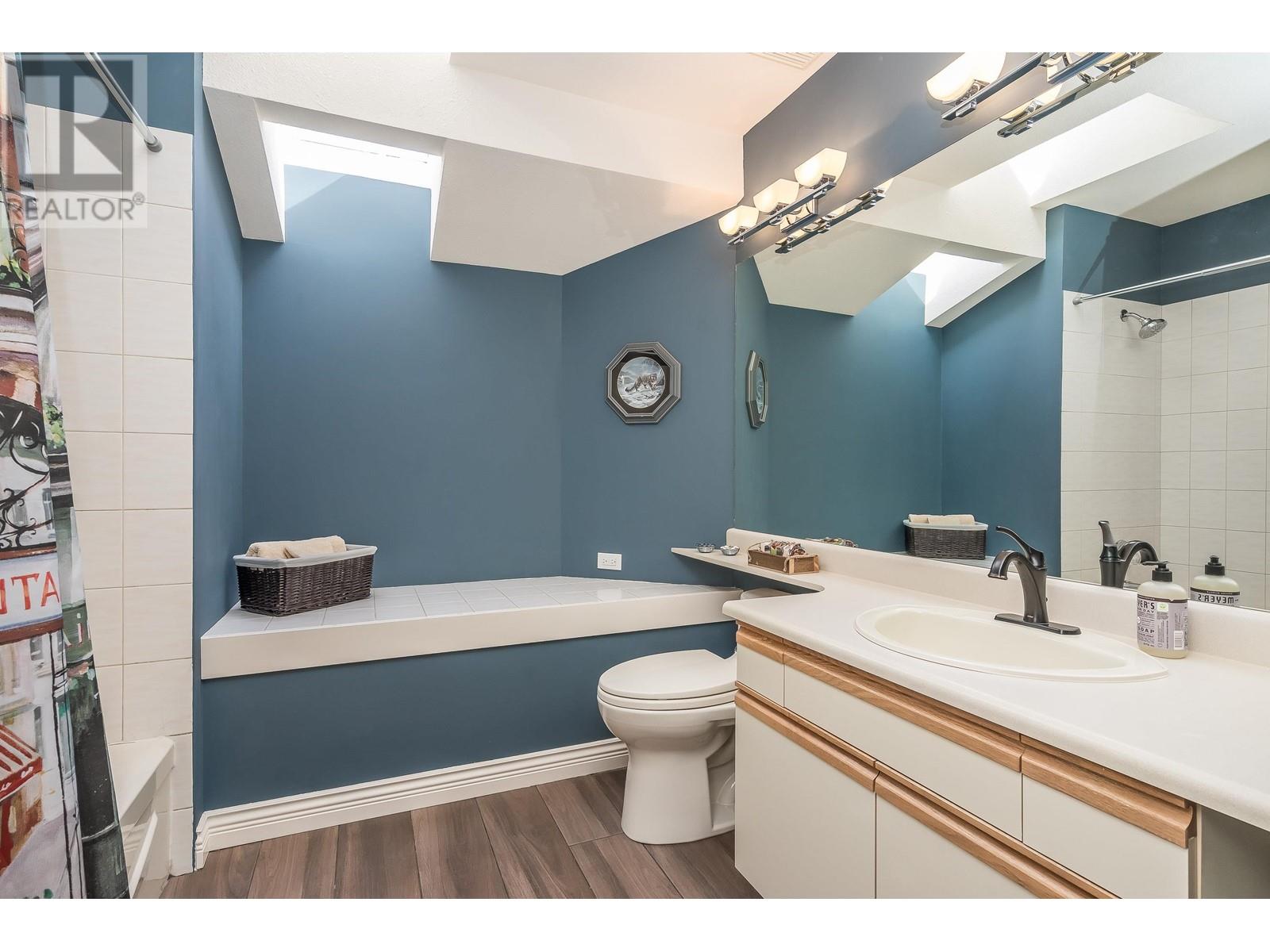43 Wildwood Drive, Port Moody, British Columbia  V3H 4M6 - Photo 12 - R2867349