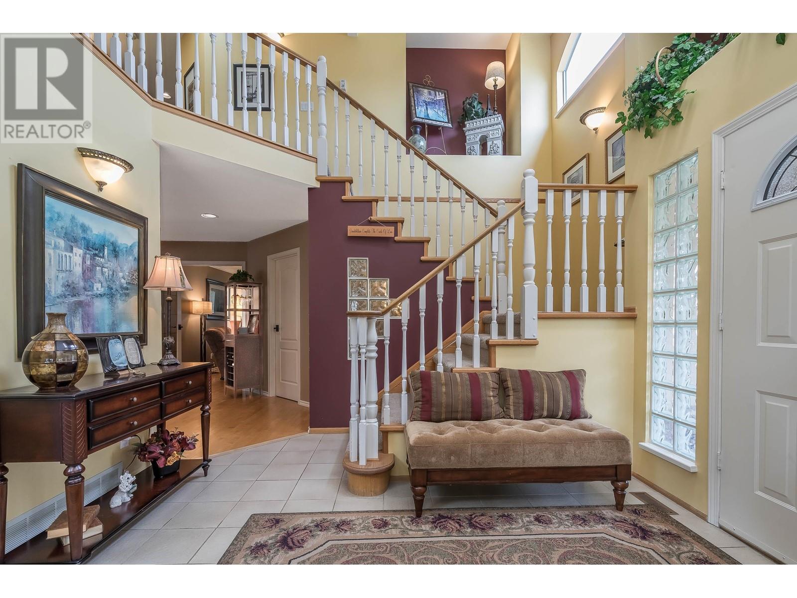 43 Wildwood Drive, Port Moody, British Columbia  V3H 4M6 - Photo 3 - R2867349