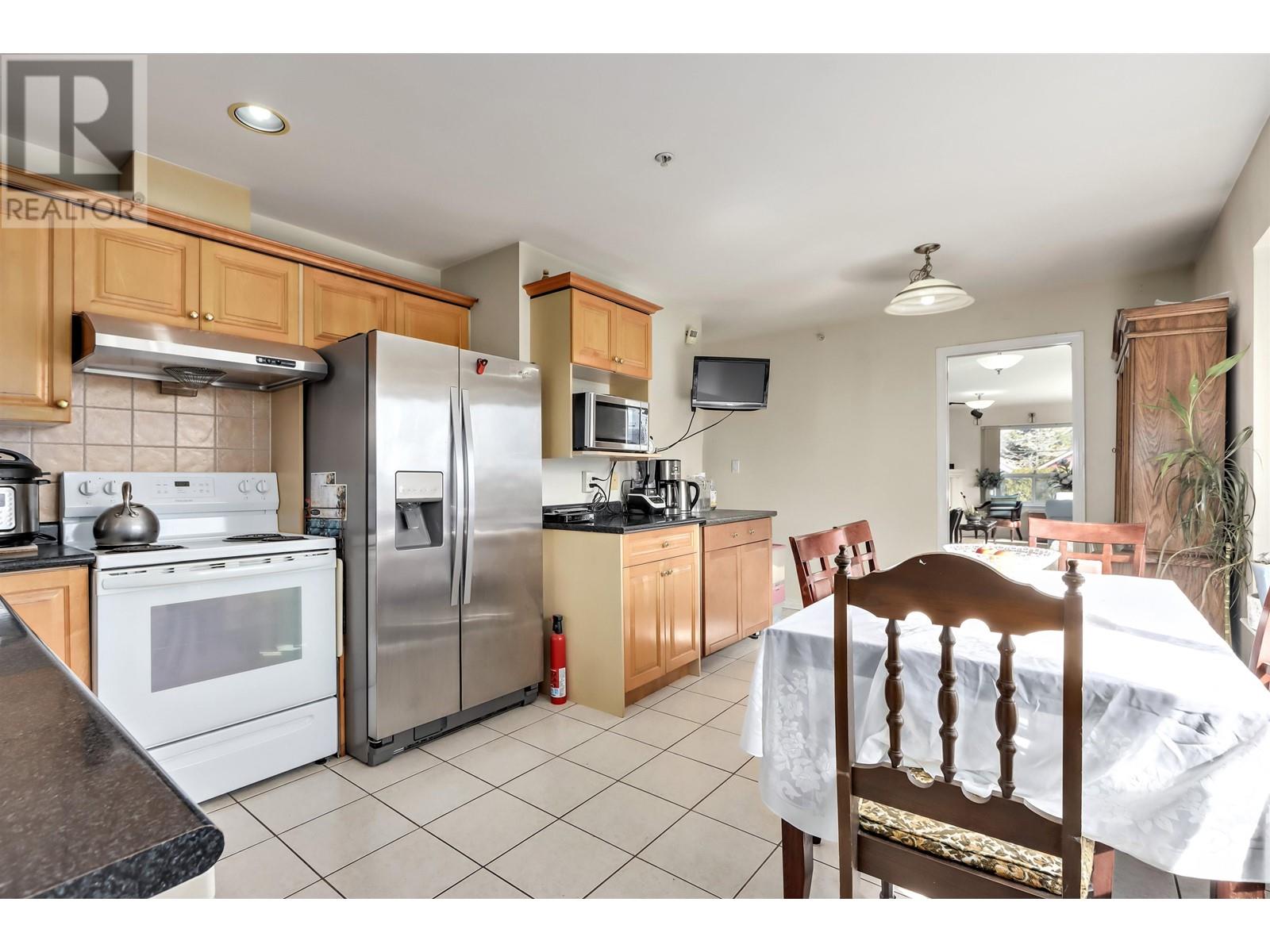 4111 Balkan Street, Vancouver, British Columbia  V5V 3Z3 - Photo 12 - R2869586