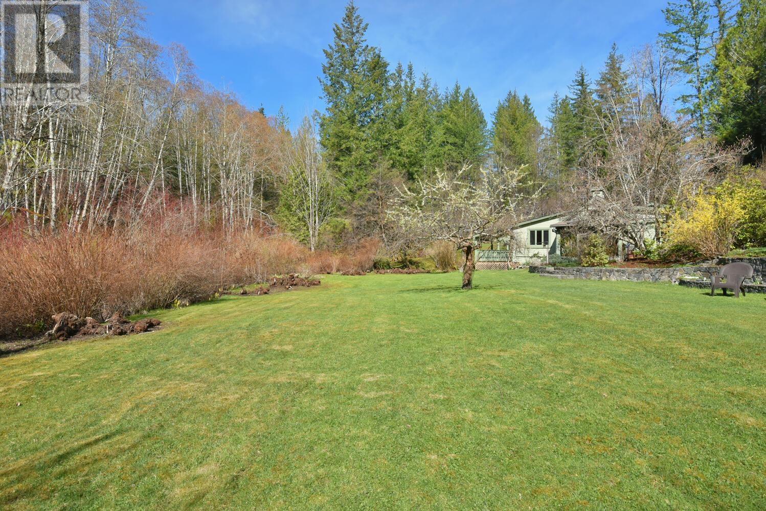 5653 Garden Bay Road, Garden Bay, British Columbia  V0N 1S1 - Photo 35 - R2869589
