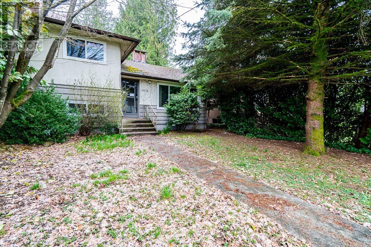 8232 14th Avenue, Burnaby, British Columbia  V3N 2B9 - Photo 2 - R2869617