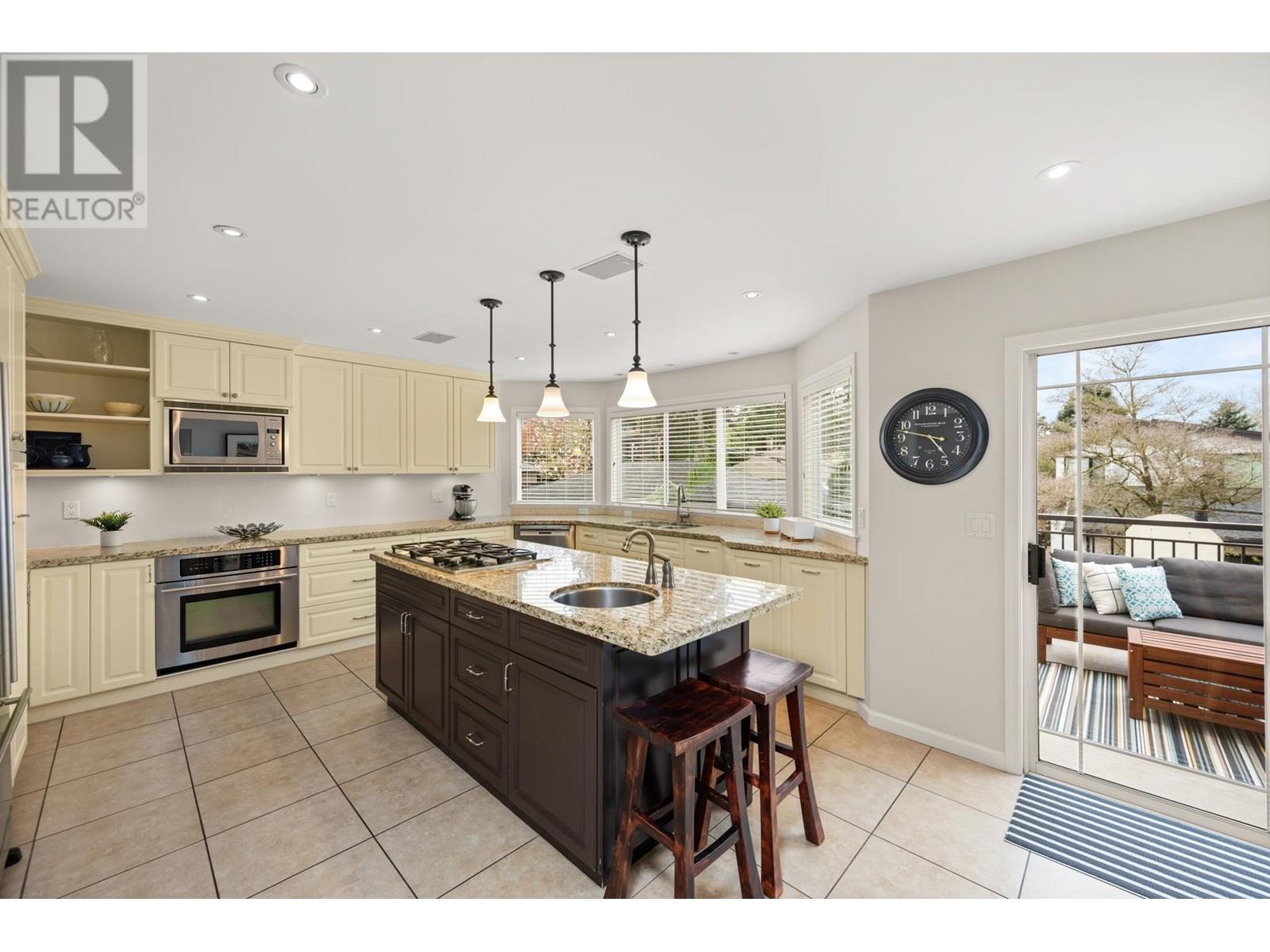 3968 W 24th Avenue, Vancouver, British Columbia  V6S 1M2 - Photo 3 - R2869631