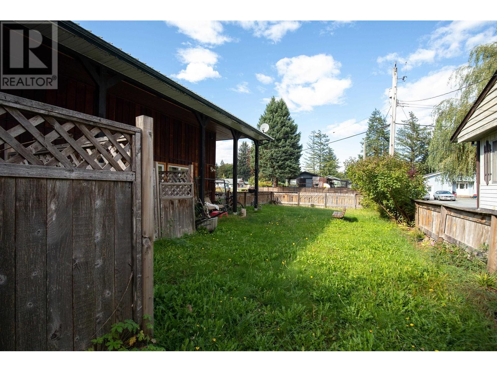 33 Bracken Parkway, Squamish, British Columbia  V0N 1T0 - Photo 12 - R2869641