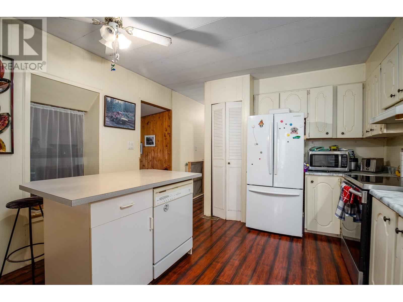 33 Bracken Parkway, Squamish, British Columbia  V0N 1T0 - Photo 5 - R2869641