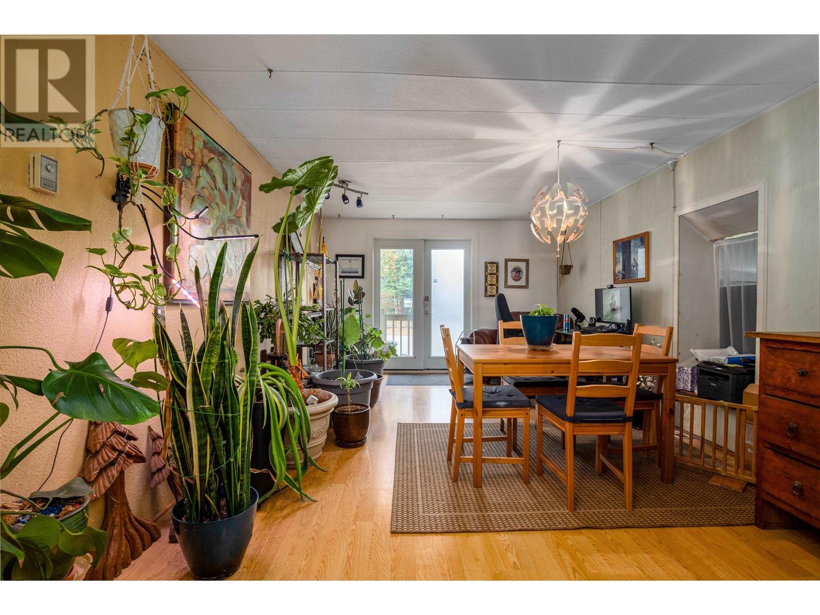 33 Bracken Parkway, Squamish, British Columbia  V0N 1T0 - Photo 6 - R2869641