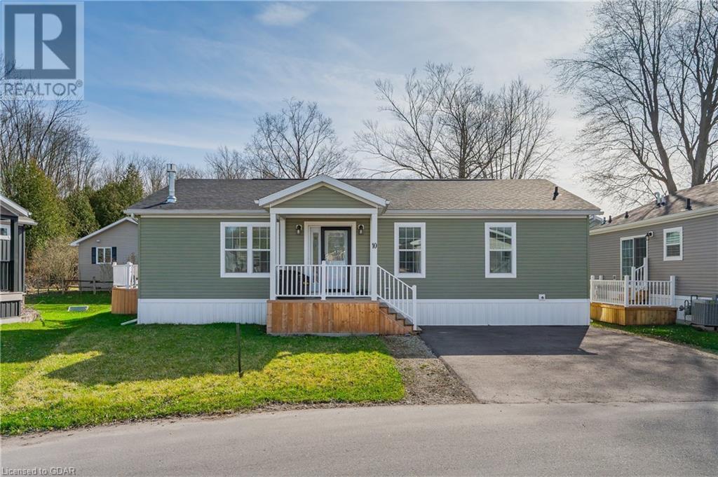 10 Sumac Street, Puslinch, Ontario  N0B 2J0 - Photo 1 - 40570033