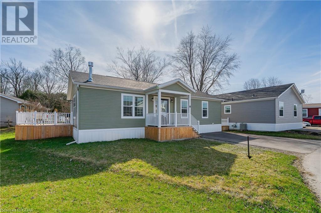 10 Sumac Street, Puslinch, Ontario  N0B 2J0 - Photo 2 - 40570033