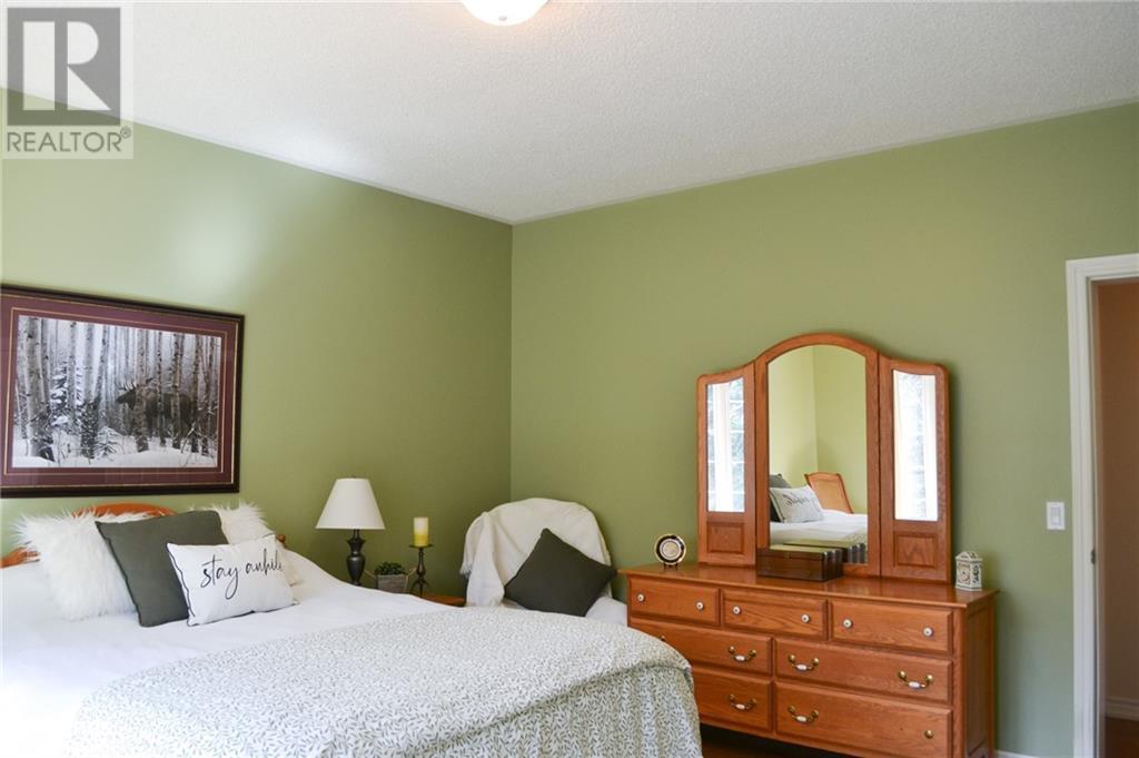 1044 Walkers Glenn Crescent, Huntsville, Ontario  P1H 2J6 - Photo 10 - 40570328