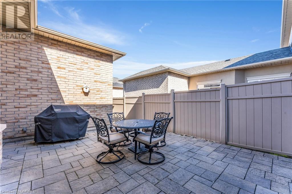 521 Sixteen Mile Drive, Oakville, Ontario  L6M 0P7 - Photo 38 - 40568913