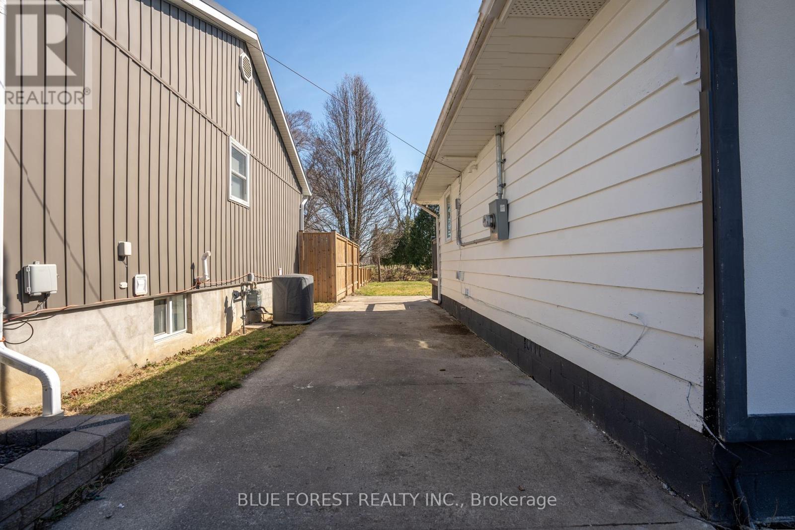 416 Indian Creek Rd W, Chatham-Kent, Ontario  N7M 2E2 - Photo 39 - X8137318