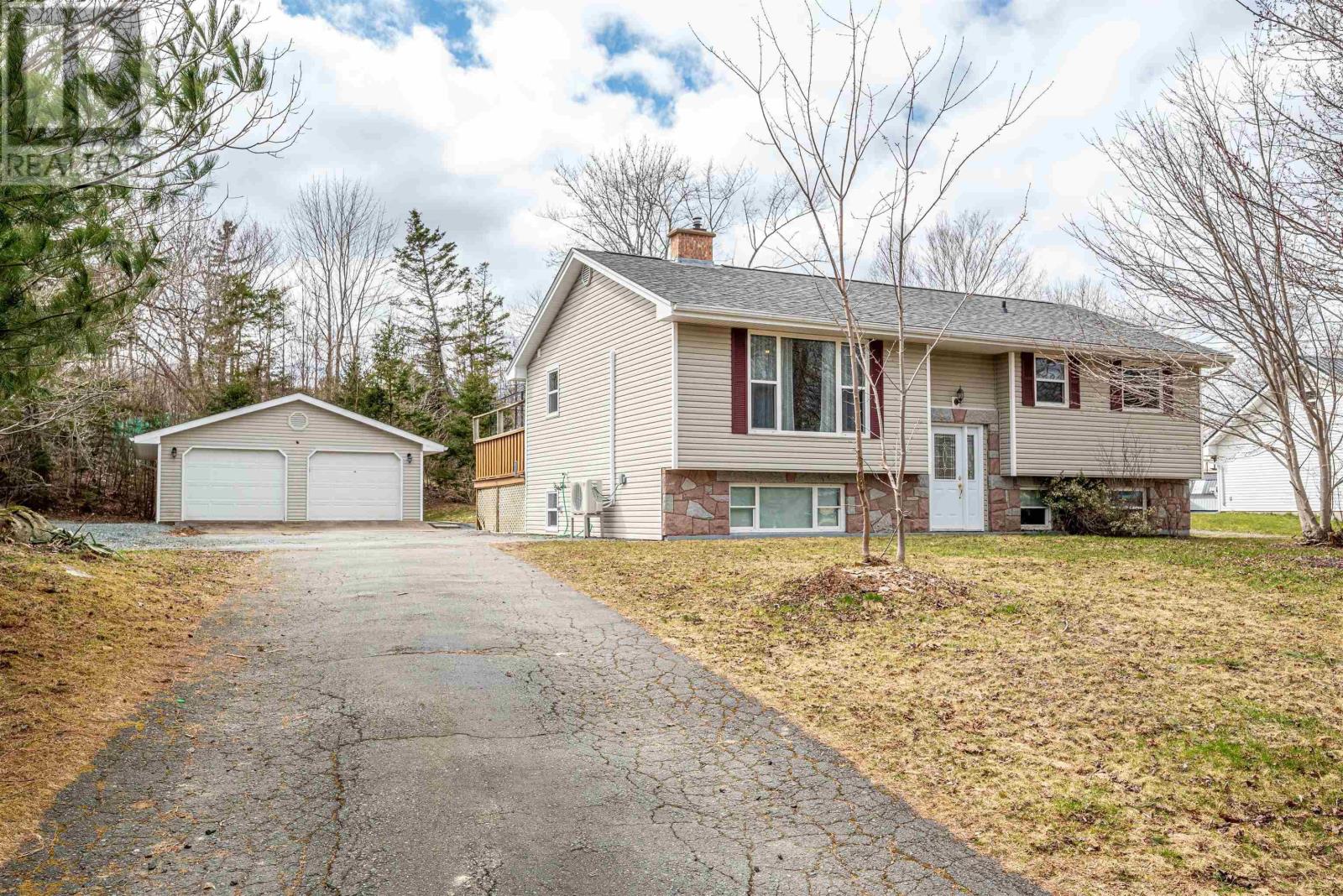 74 Karen Crescent, Porters Lake, Nova Scotia  B3E 1K3 - Photo 1 - 202406866