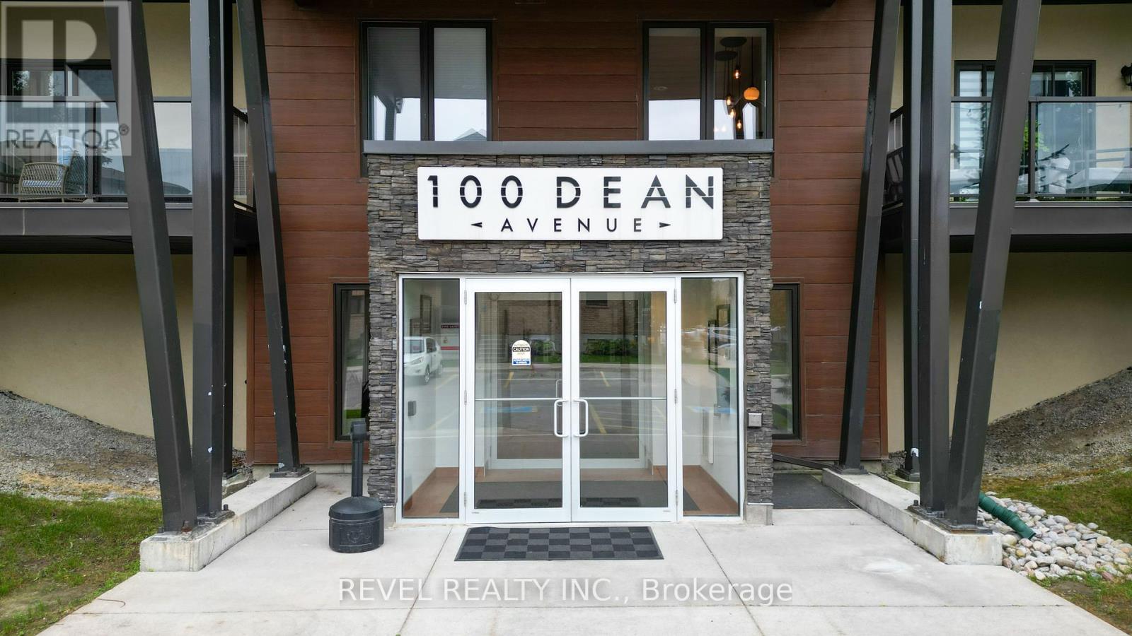 #206 -100 Dean Ave, Barrie, Ontario  L9J 0H1 - Photo 2 - S8226822