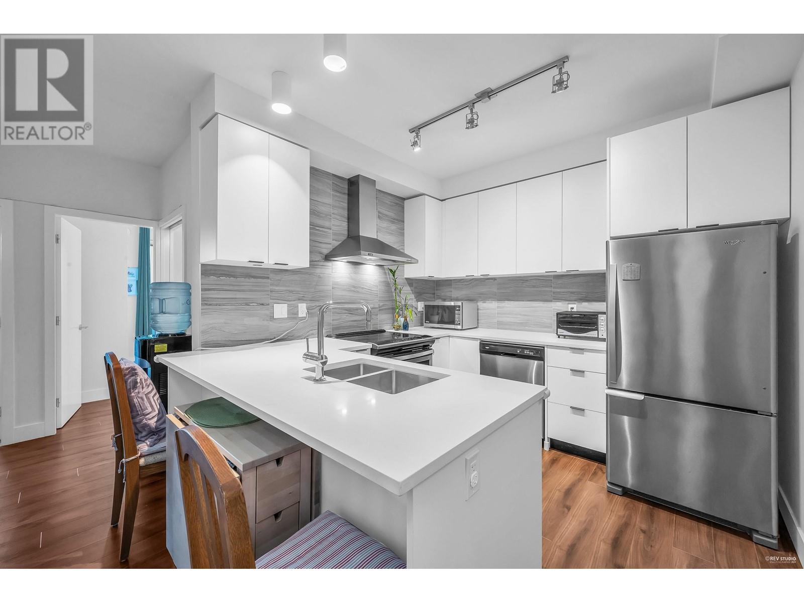 128 5355 Lane Street, Burnaby, British Columbia  V5H 0H1 - Photo 1 - R2869695