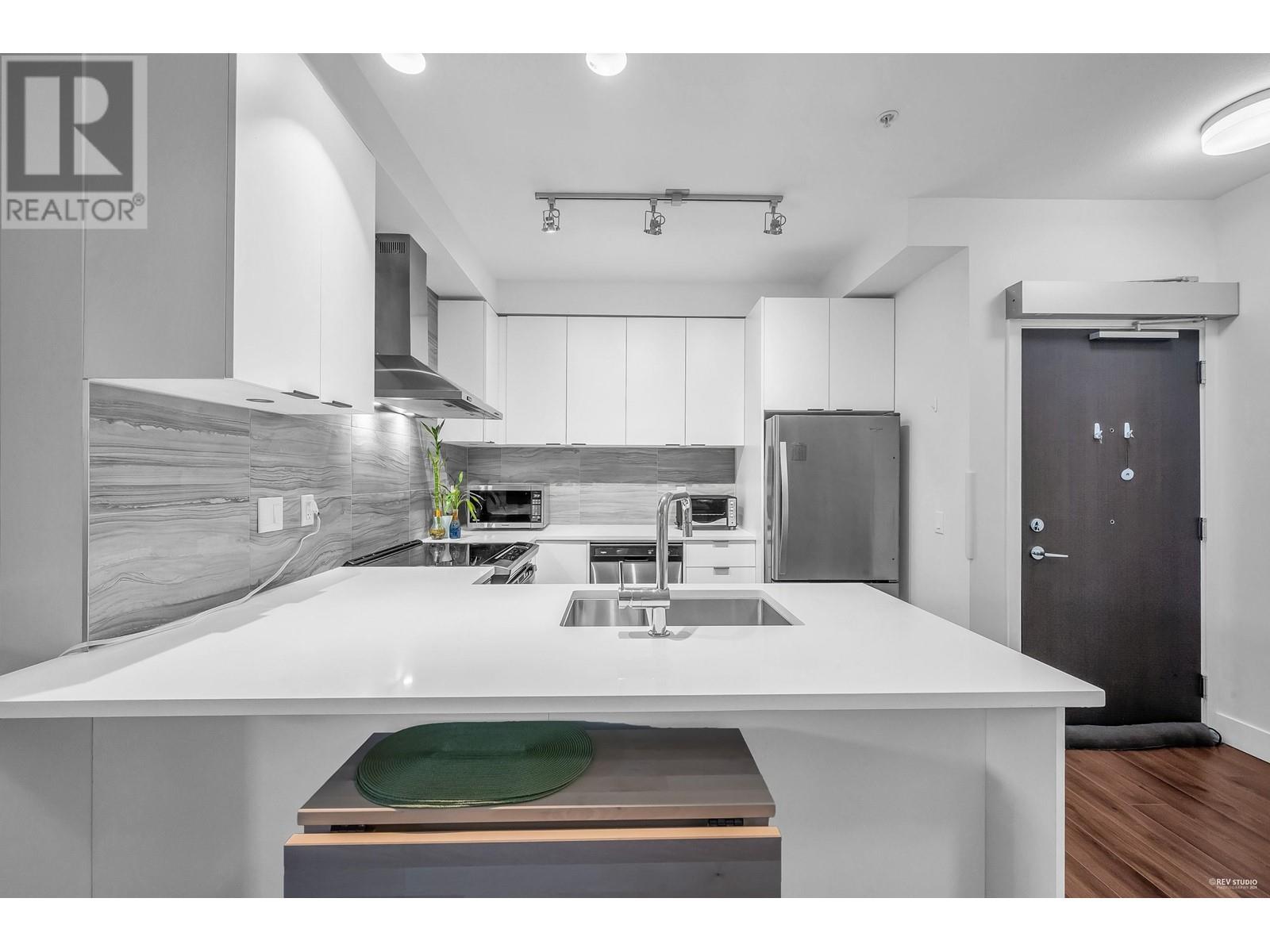 128 5355 Lane Street, Burnaby, British Columbia  V5H 0H1 - Photo 2 - R2869695