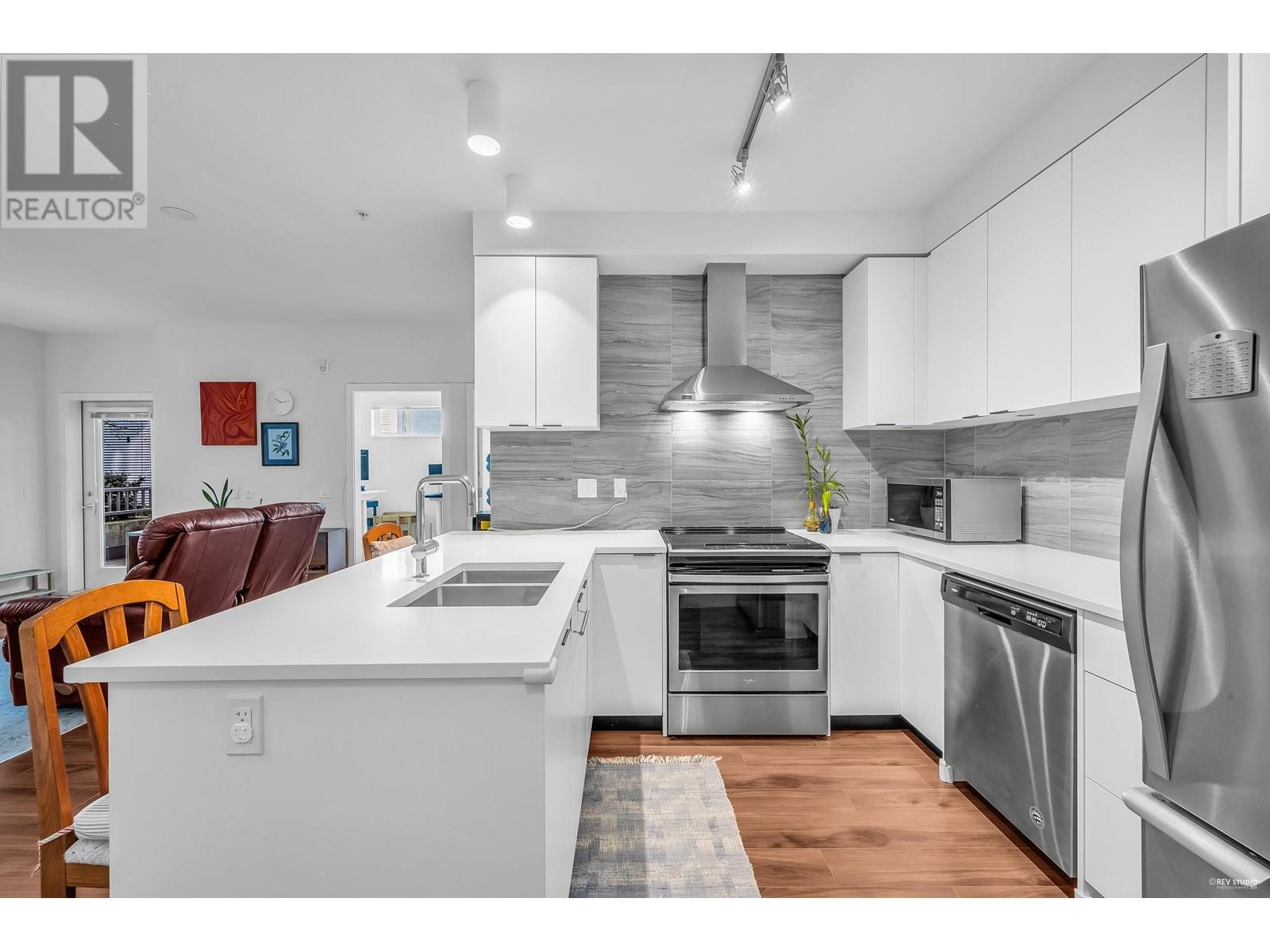 128 5355 Lane Street, Burnaby, British Columbia  V5H 0H1 - Photo 4 - R2869695