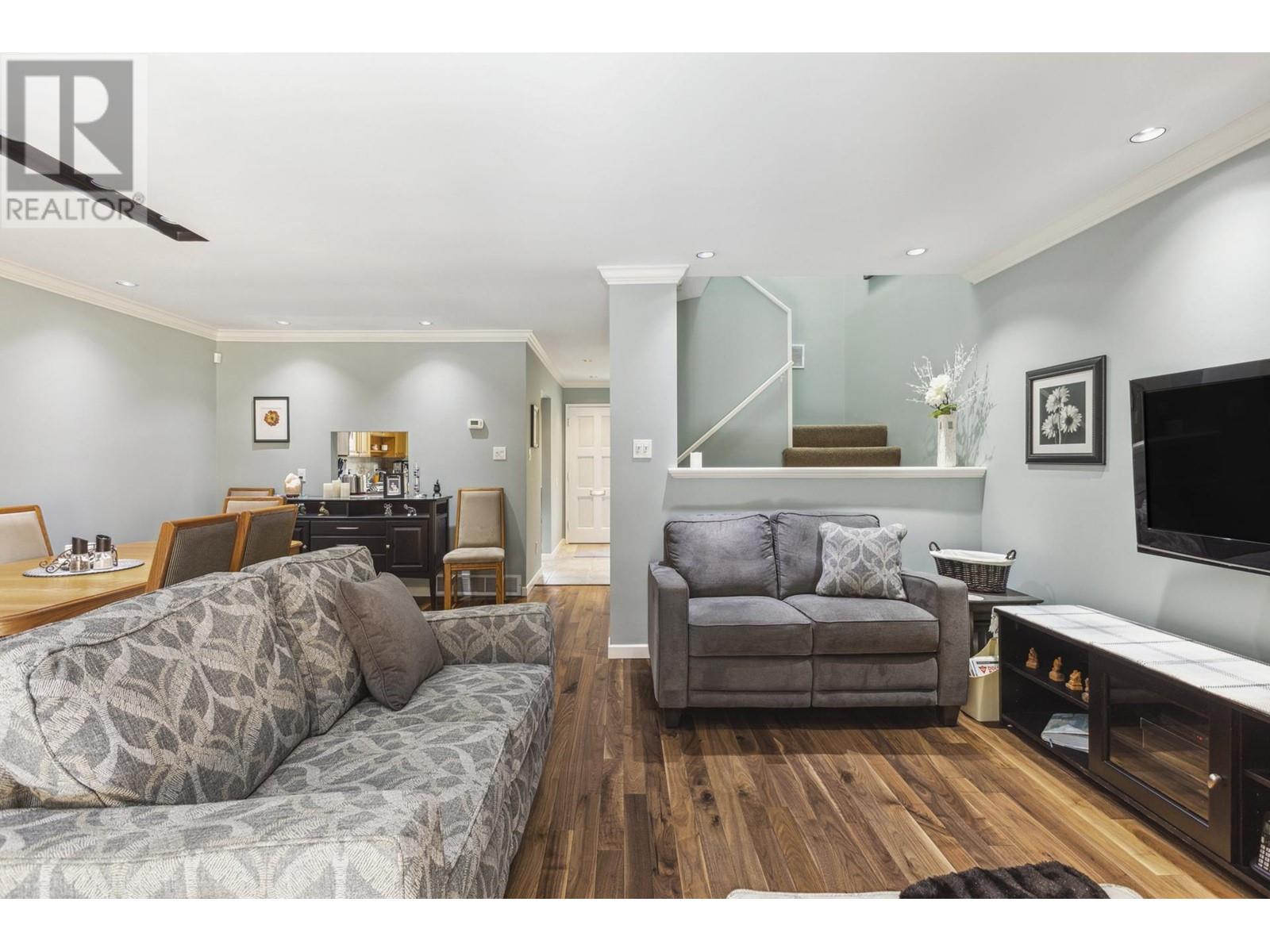 1287 Emery Place, North Vancouver, British Columbia  V7J 1R2 - Photo 4 - R2869699