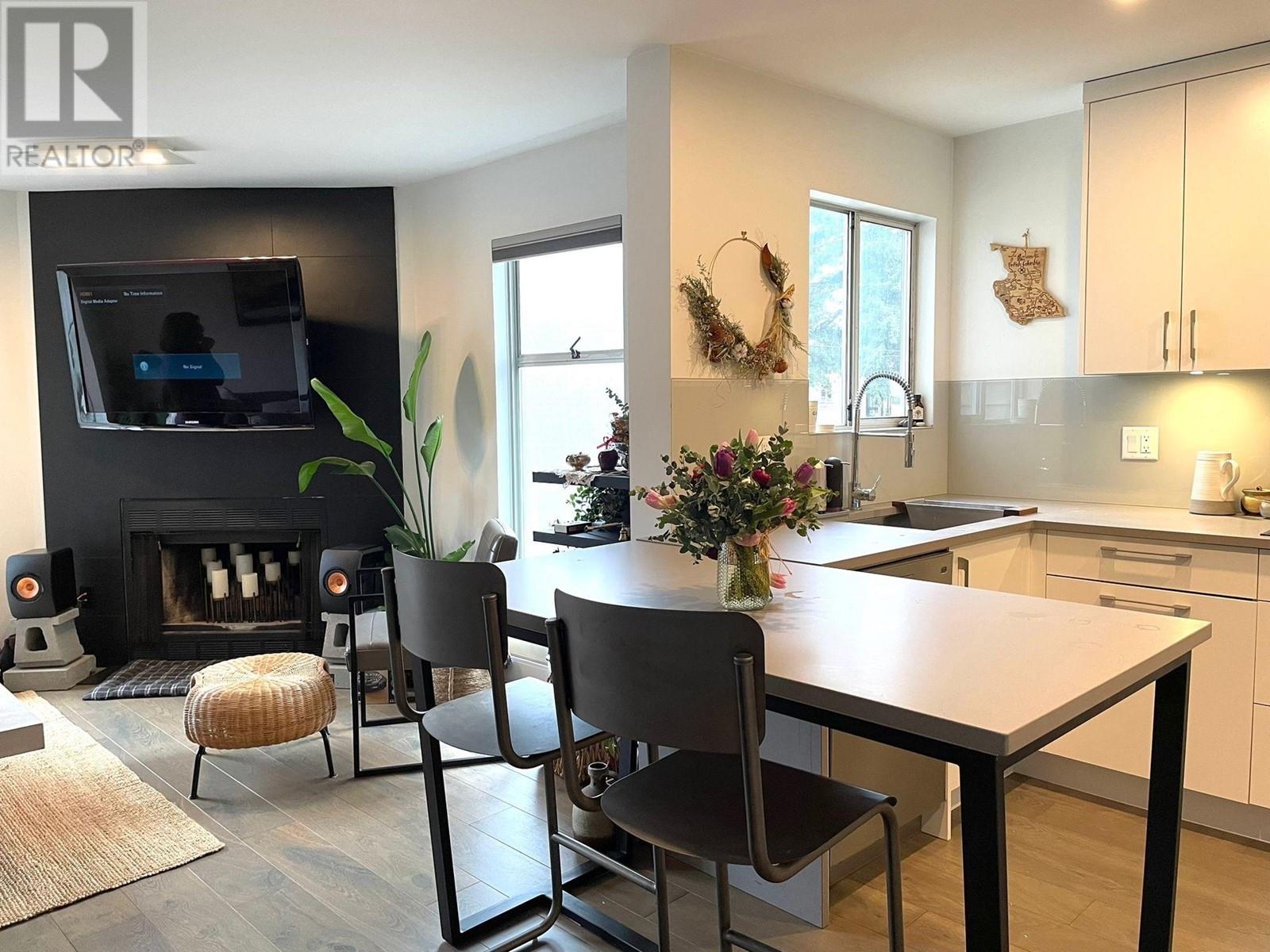 308 888 W 13th Avenue, Vancouver, British Columbia  V5Z 1P2 - Photo 3 - R2869742