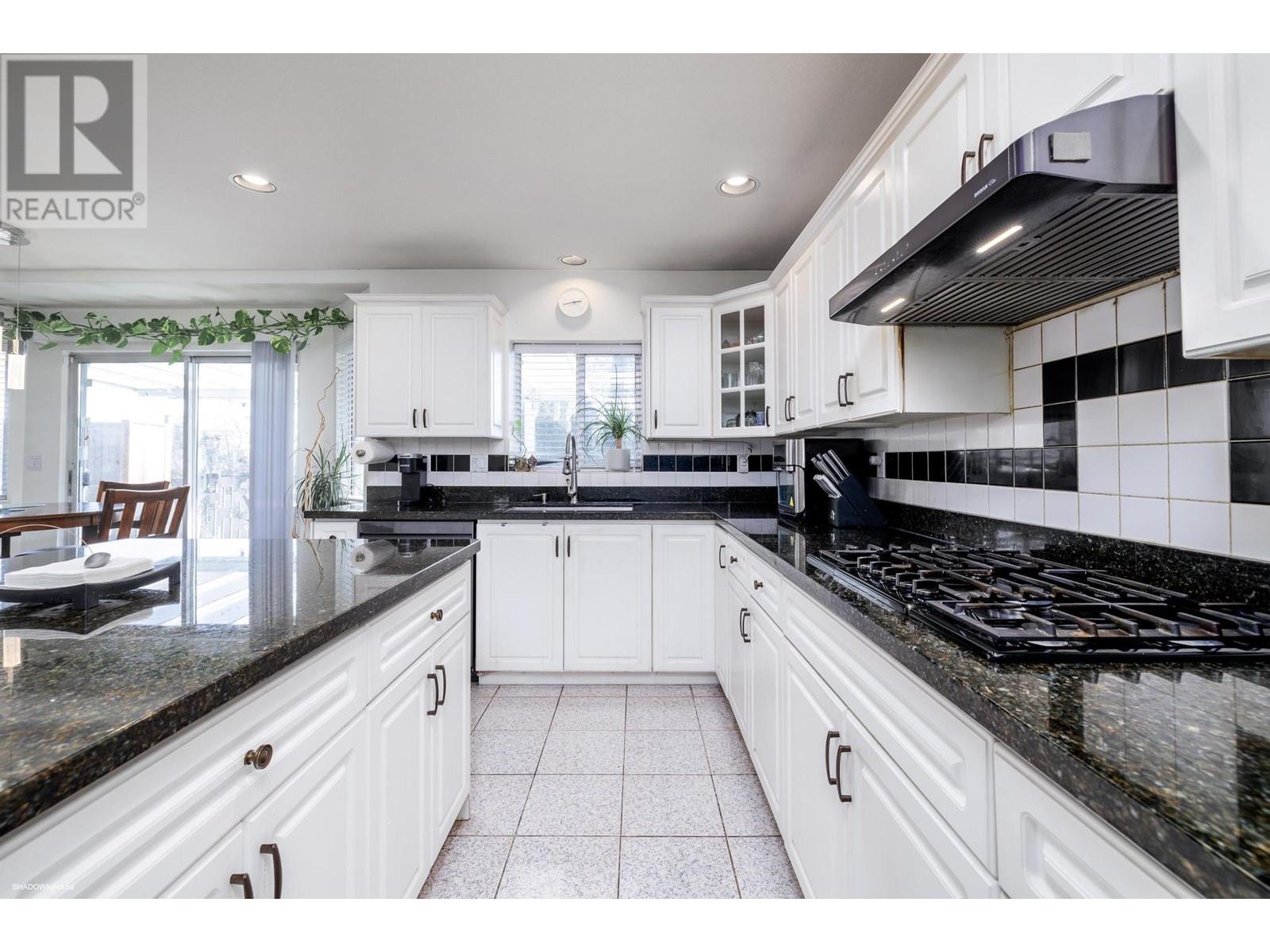 5620 Smith Drive, Richmond, British Columbia  V6V 2K8 - Photo 10 - R2869694