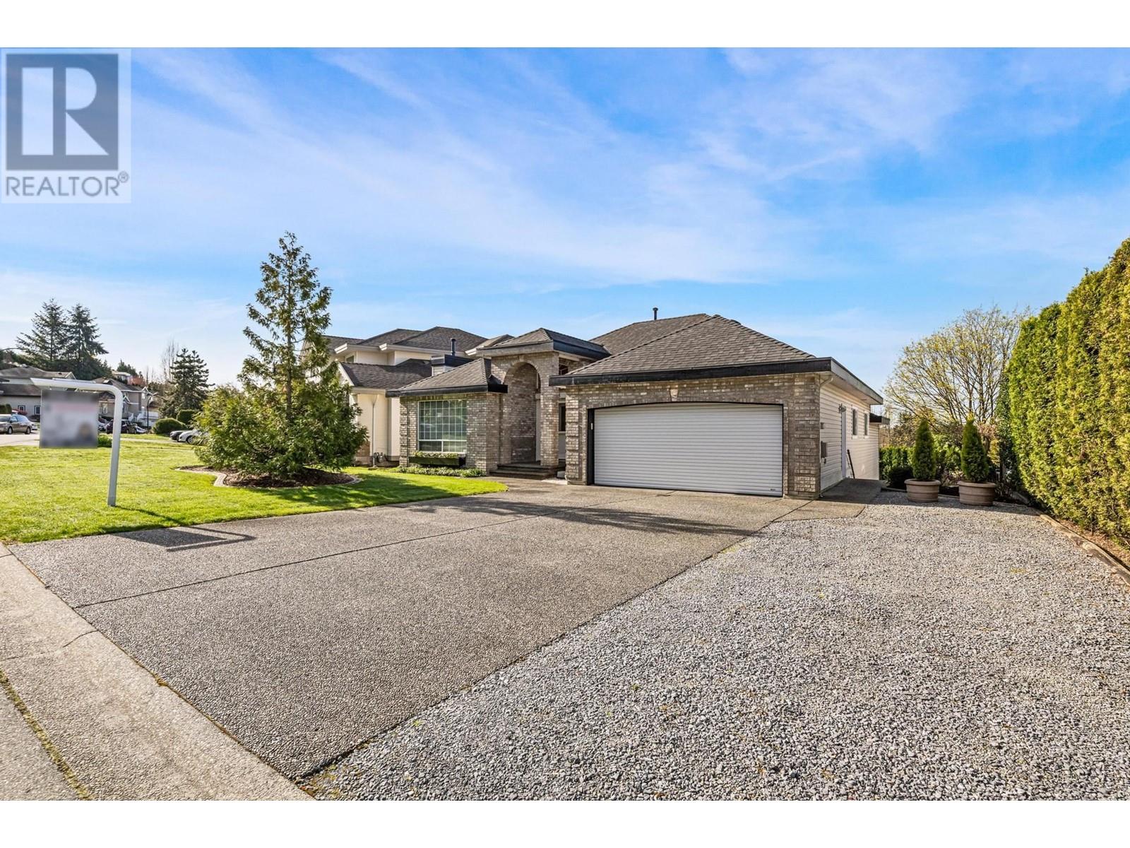 10428 Tamarack Crescent, Maple Ridge, British Columbia  V2W 1B3 - Photo 1 - R2869743
