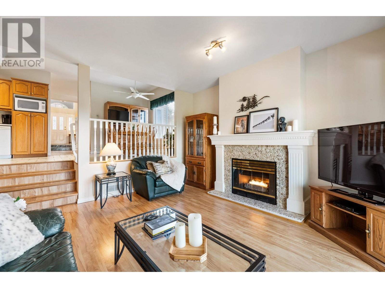 10428 Tamarack Crescent, Maple Ridge, British Columbia  V2W 1B3 - Photo 10 - R2869743