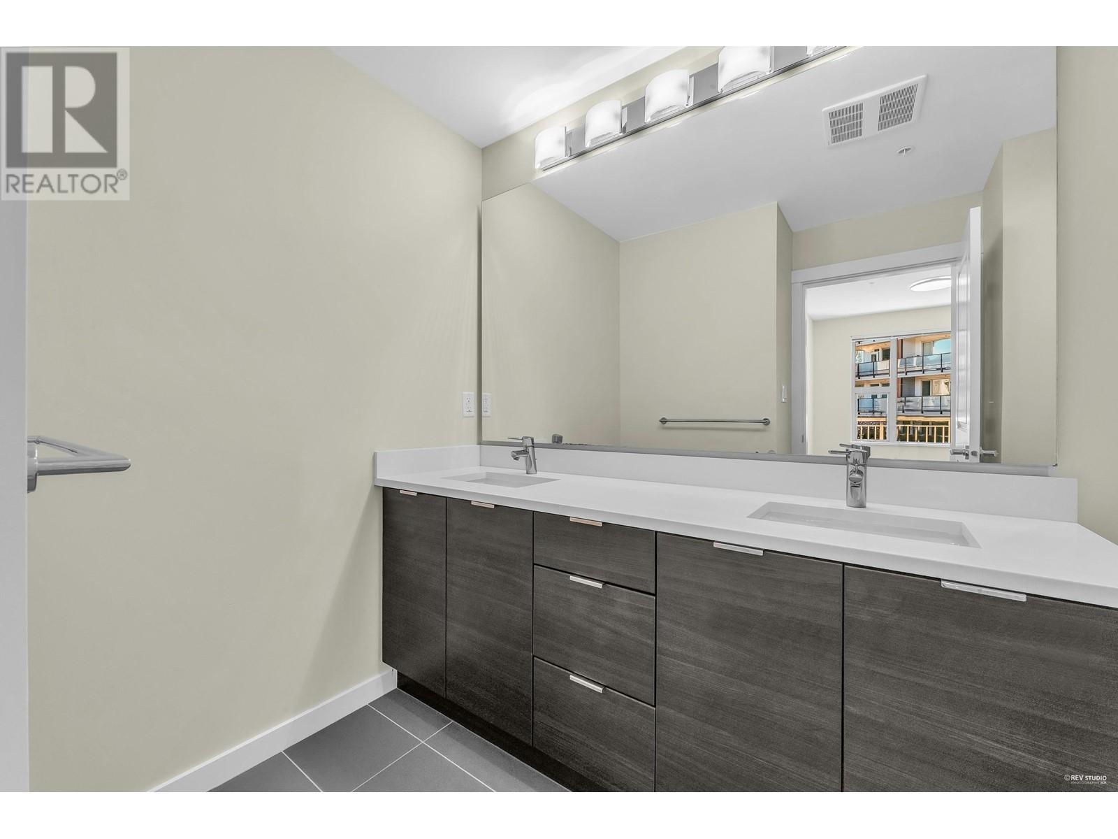 309 2665 Mountain Highway, North Vancouver, British Columbia  V7J 0A8 - Photo 10 - R2869666