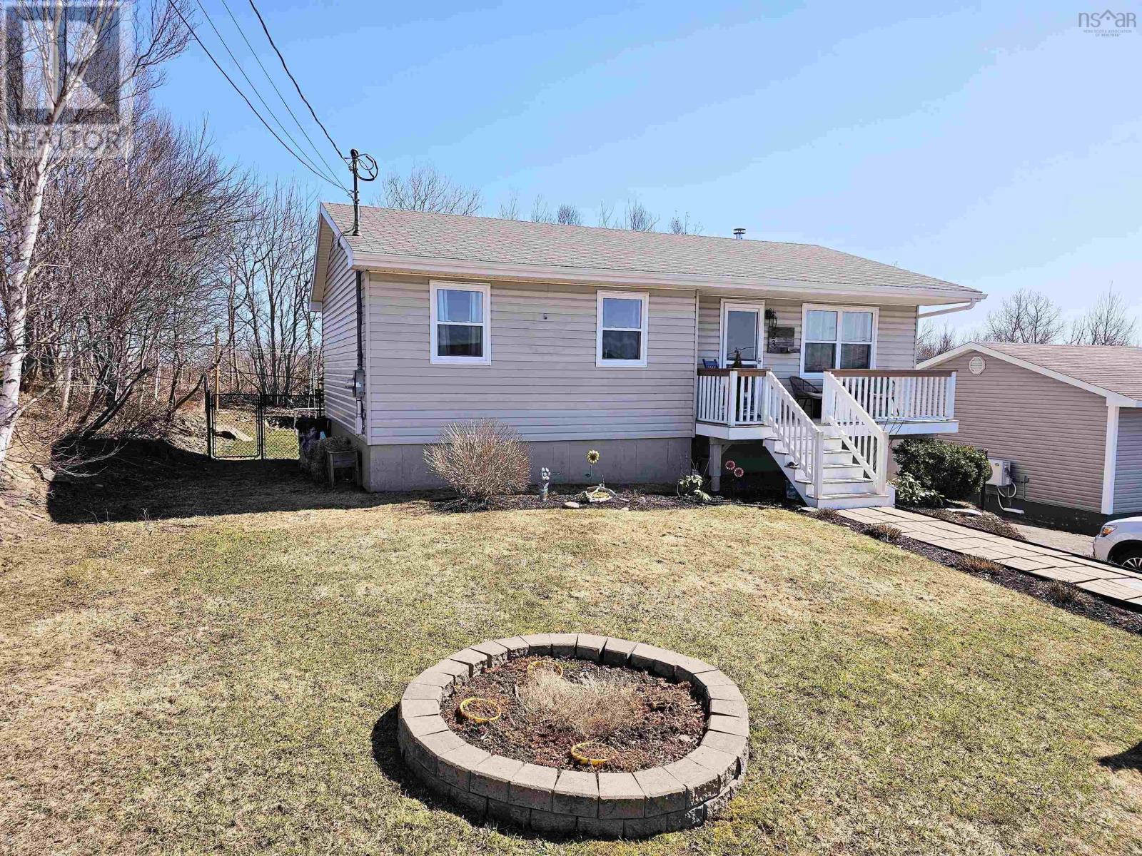 23 Macdonald Crescent, Sydney Mines, Nova Scotia  B1V 3H5 - Photo 1 - 202406911