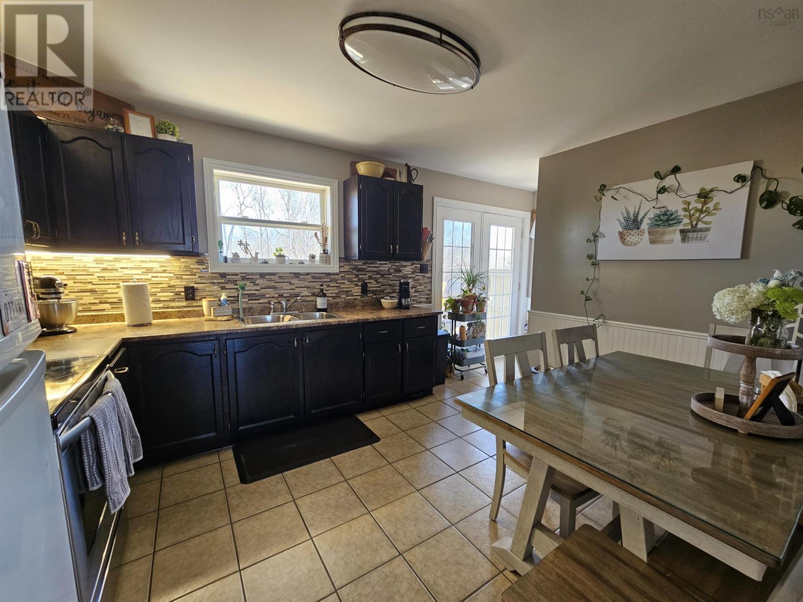 23 Macdonald Crescent, Sydney Mines, Nova Scotia  B1V 3H5 - Photo 12 - 202406911