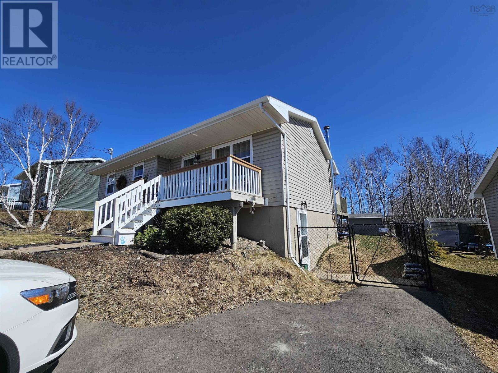 23 Macdonald Crescent, Sydney Mines, Nova Scotia  B1V 3H5 - Photo 5 - 202406911