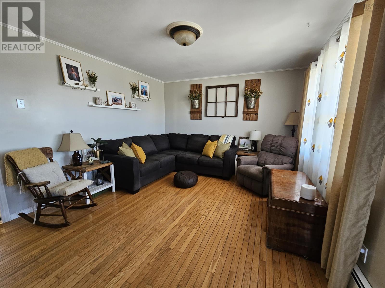 23 Macdonald Crescent, Sydney Mines, Nova Scotia  B1V 3H5 - Photo 8 - 202406911