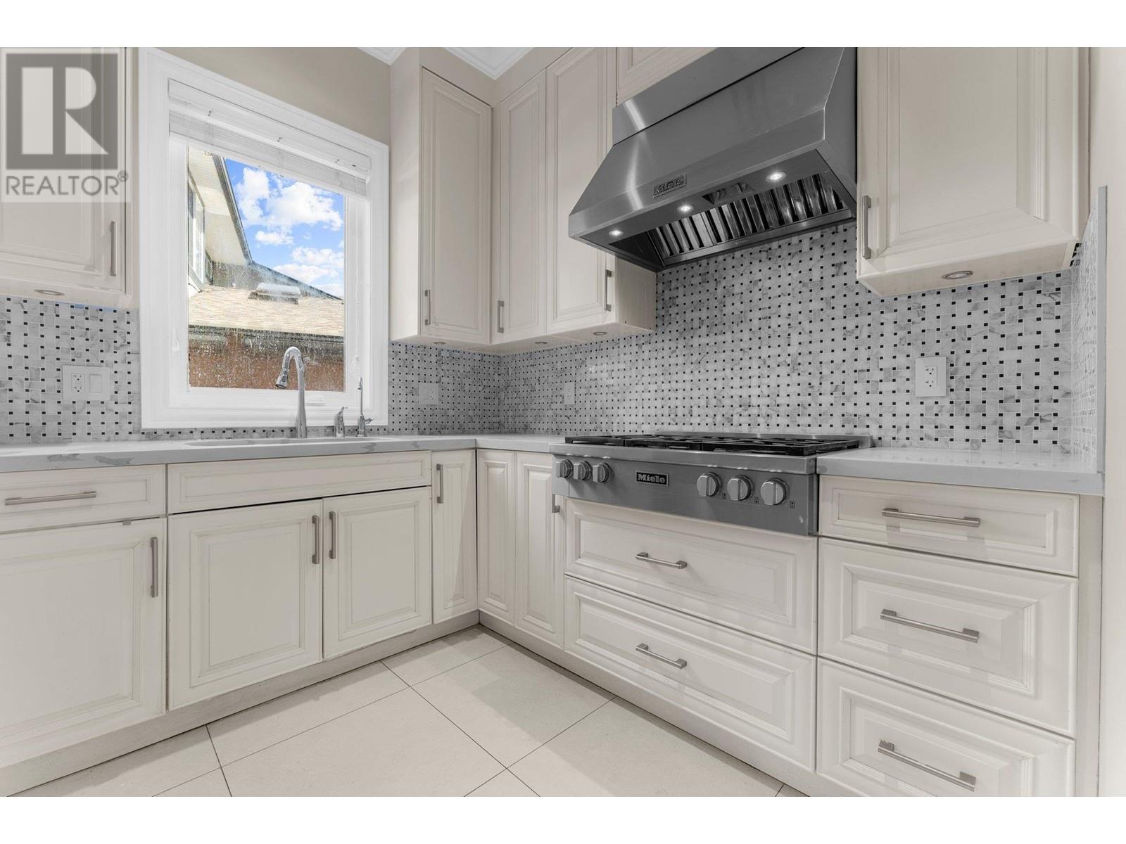 9331 Glenacres Drive, Richmond, British Columbia  V7A 1Y6 - Photo 10 - R2869708